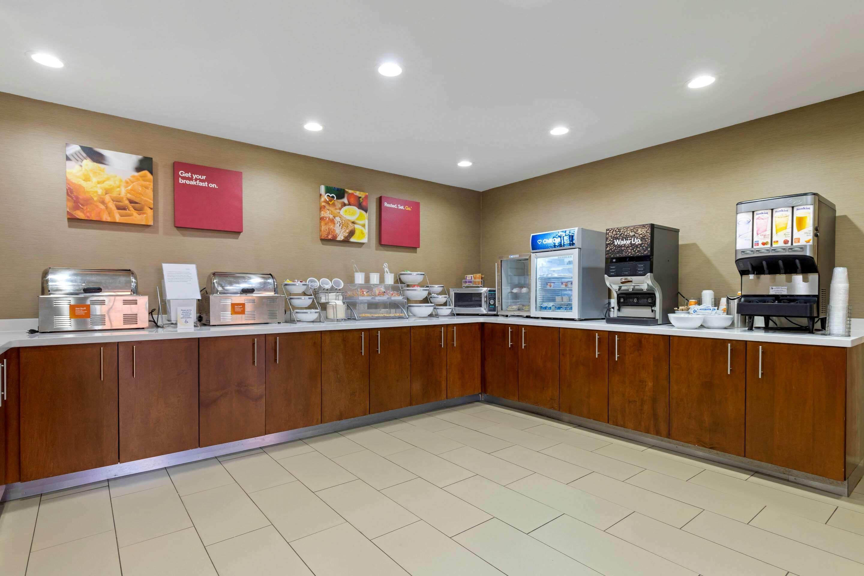 Piedmont Comfort Suites Greenville South מראה חיצוני תמונה