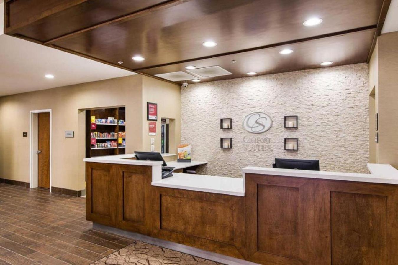 Piedmont Comfort Suites Greenville South מראה חיצוני תמונה