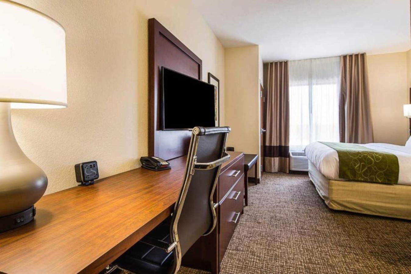 Piedmont Comfort Suites Greenville South מראה חיצוני תמונה